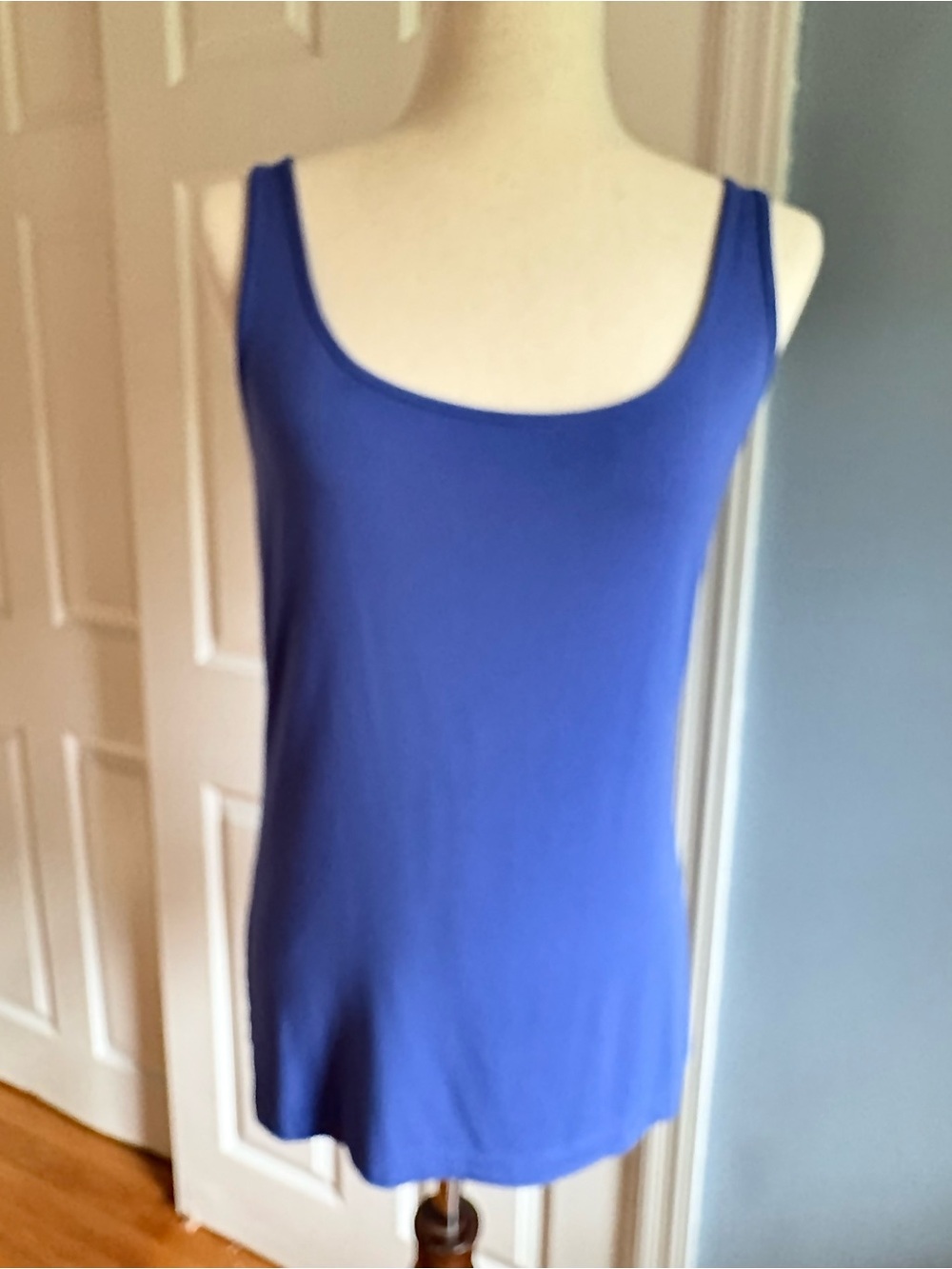 Lord & Taylor Women’s Purple Scoop Neck Tank Top Medium Rayon